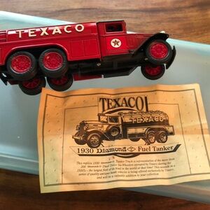 Texaco Die Cast Red Toy Fuel Tanker Bank